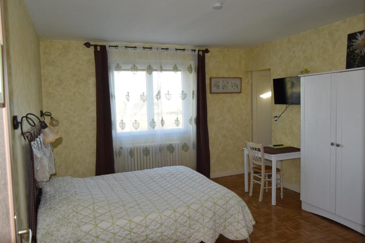 Bed and Breakfast Le Nid De L'Ecureuil Brens  Zewnętrze zdjęcie